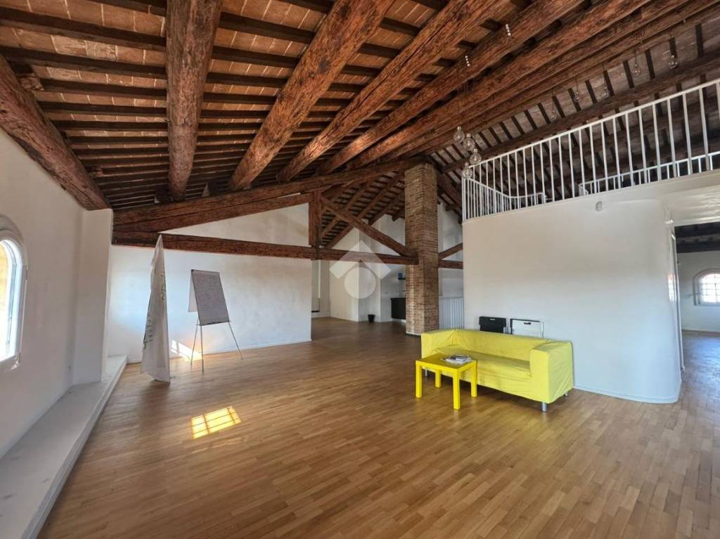ufficio in vendita a San Giorgio delle Pertiche
