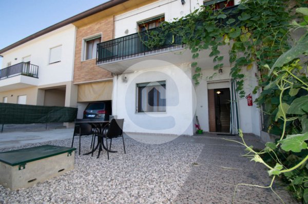 casa indipendente in vendita a San Giorgio delle Pertiche in zona Arsego