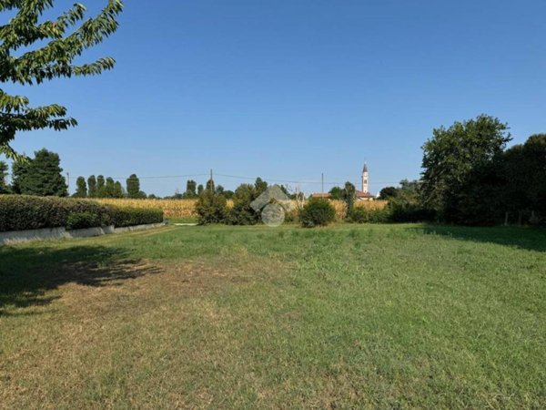 terreno edificabile in vendita a San Giorgio in Bosco