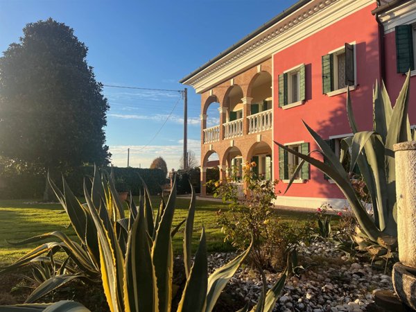 casa indipendente in vendita a San Giorgio in Bosco