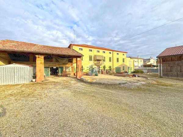 casa indipendente in vendita a San Giorgio in Bosco