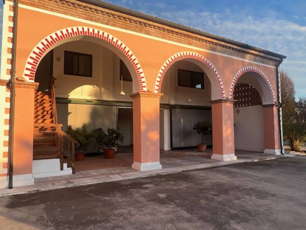 negozio in vendita a San Giorgio in Bosco