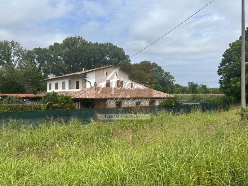 terreno edificabile in vendita a San Giorgio in Bosco