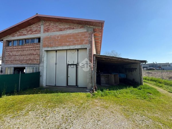 appartamento in vendita a San Giorgio in Bosco in zona Paviola