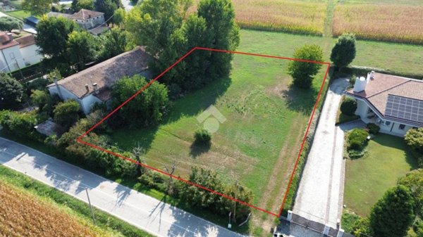 terreno edificabile in vendita a San Giorgio in Bosco