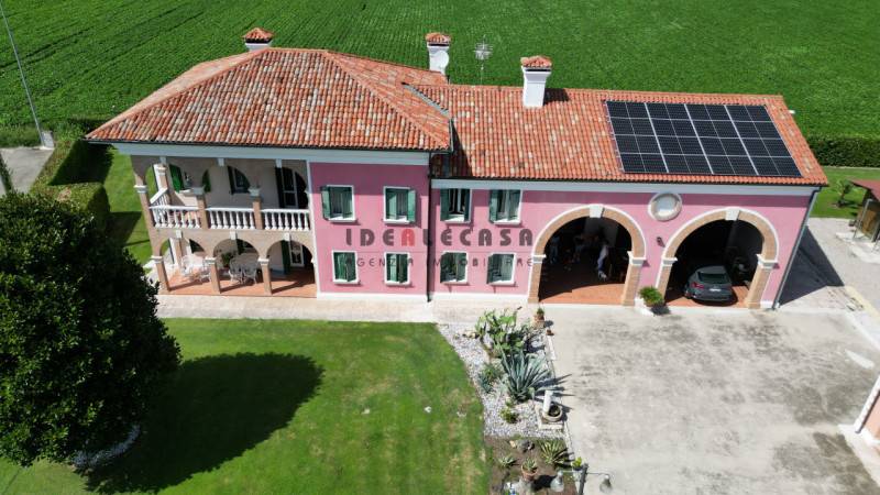 casa indipendente in vendita a San Giorgio in Bosco in zona Lobia