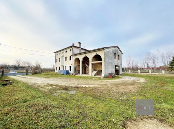 casa indipendente in vendita a San Giorgio in Bosco