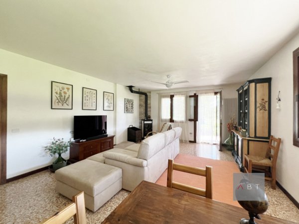 casa indipendente in vendita a San Giorgio in Bosco in zona Paviola