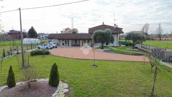 casa indipendente in vendita a San Giorgio in Bosco in zona Sant'Anna Morosina