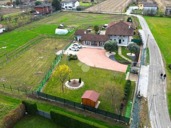 casa indipendente in vendita a San Giorgio in Bosco in zona Sant'Anna Morosina