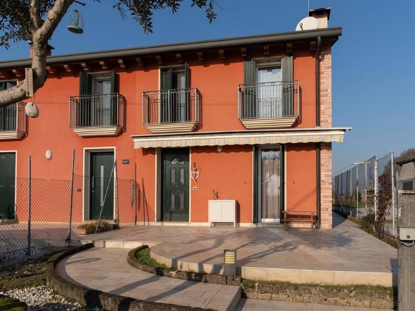 casa indipendente in vendita a San Giorgio in Bosco