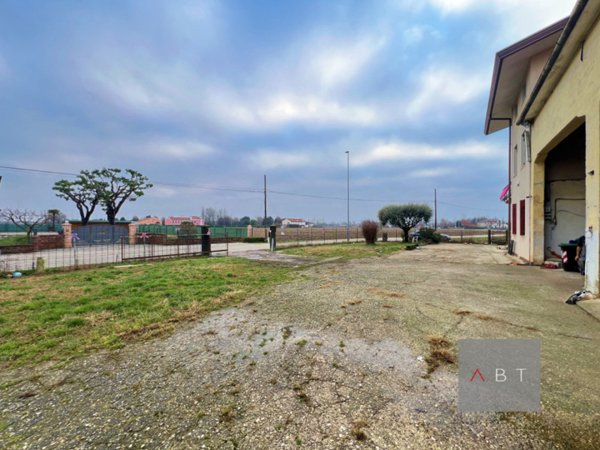 casa indipendente in vendita a San Giorgio in Bosco in zona Paviola