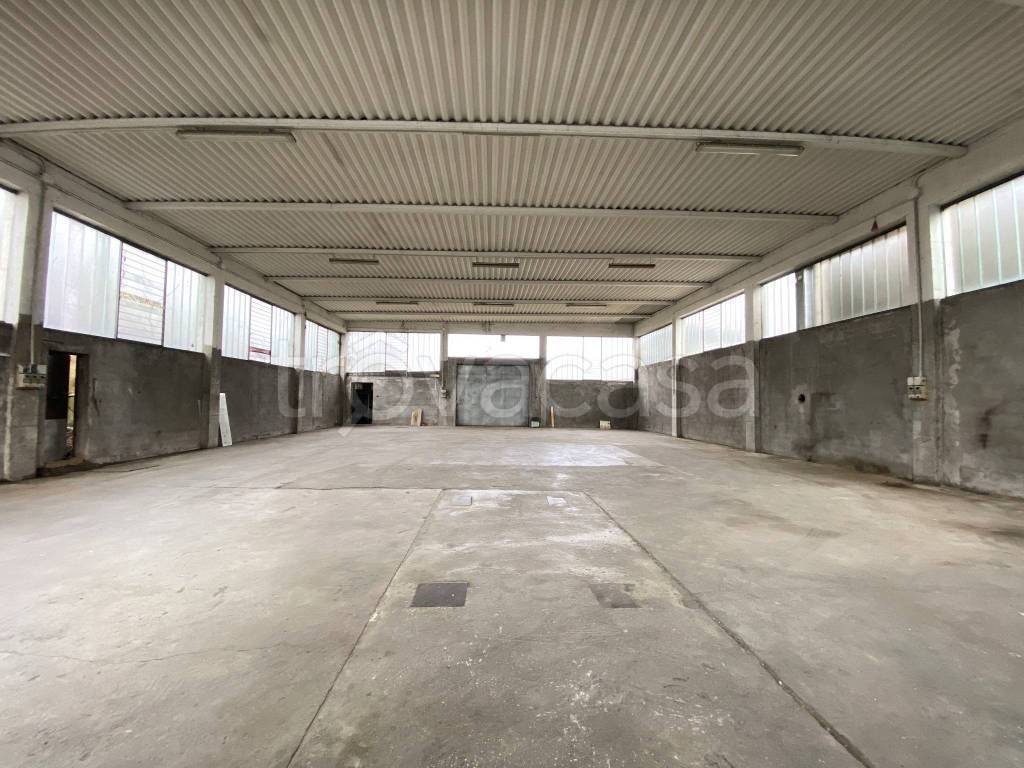 locale commerciale in vendita a San Giorgio in Bosco