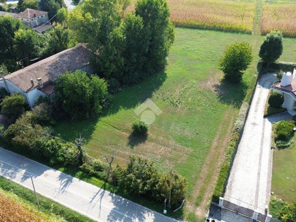 terreno edificabile in vendita a San Giorgio in Bosco