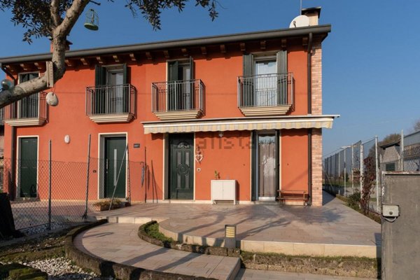 casa indipendente in vendita a San Giorgio in Bosco