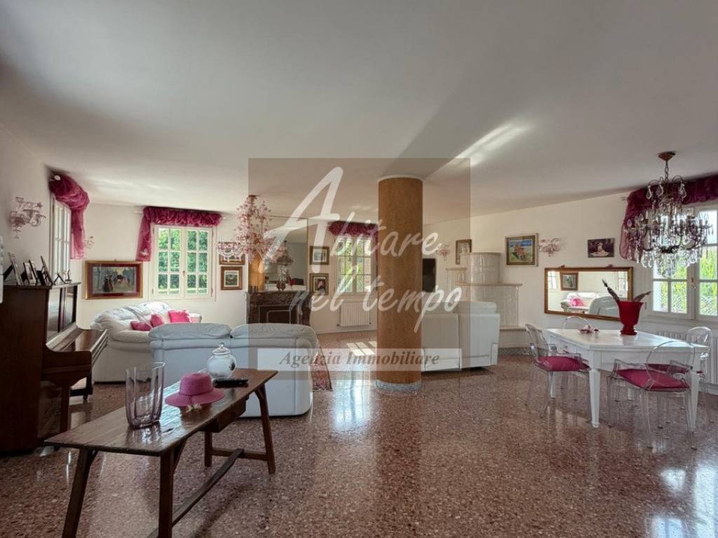 casa indipendente in vendita a San Giorgio in Bosco in zona Lobia