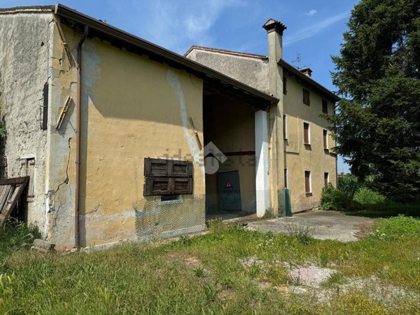 casale in vendita a San Giorgio in Bosco in zona Lobia