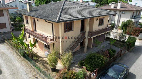 casa indipendente in vendita a San Martino di Lupari in zona Borghetto