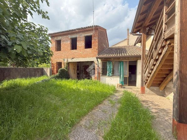 appartamento in vendita a San Martino di Lupari in zona Lovari