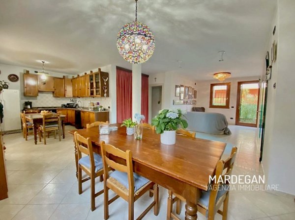 casa indipendente in vendita a San Martino di Lupari in zona Campagnalta