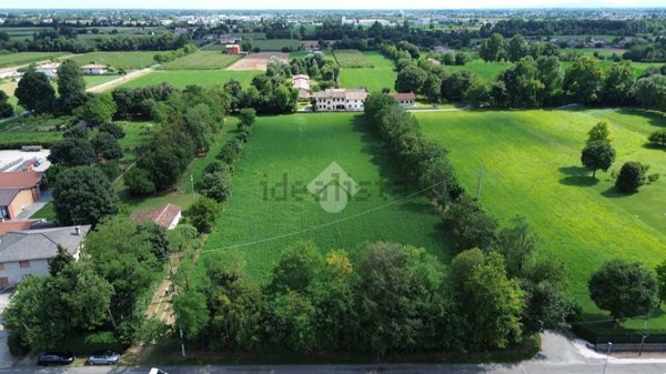 esavano in vendita a San Martino di Lupari