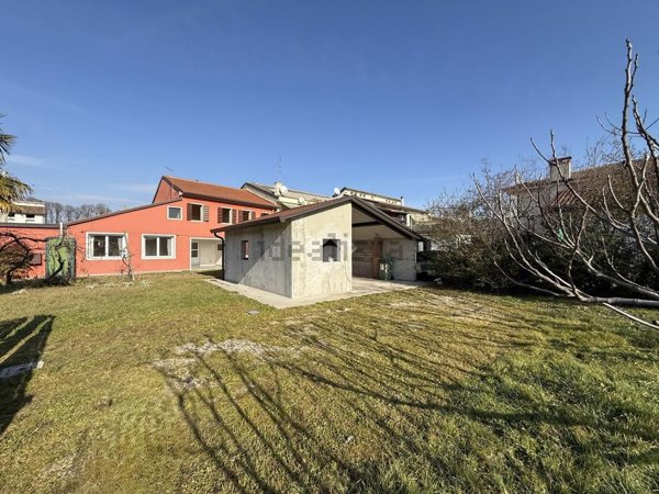 casa indipendente in vendita a San Martino di Lupari