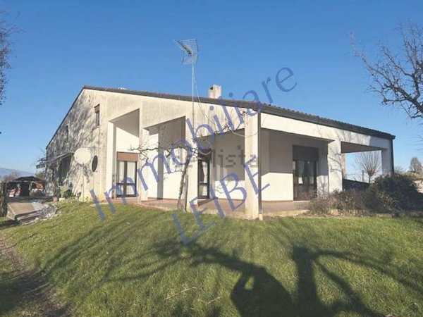 casa indipendente in vendita a San Martino di Lupari in zona Monastiero