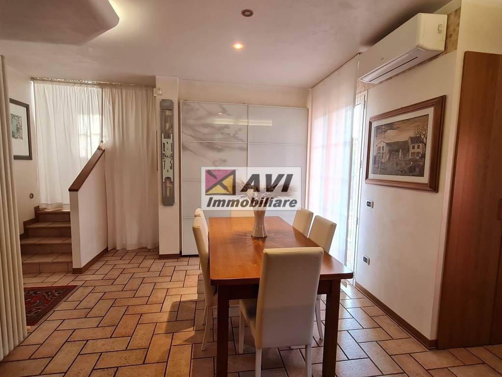 casa indipendente in vendita a San Martino di Lupari in zona Campagnalta