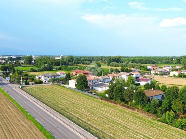 terreno agricolo in vendita a San Martino di Lupari in zona Lovari