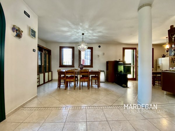 casa indipendente in vendita a San Martino di Lupari in zona Campagnalta
