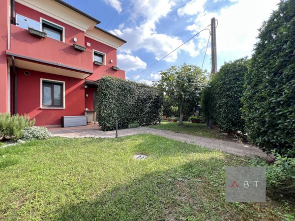 casa indipendente in vendita a San Martino di Lupari in zona Borghetto