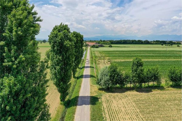 casa indipendente in vendita a San Pietro in Gu