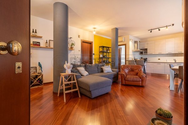 casa indipendente in vendita a San Pietro in Gu