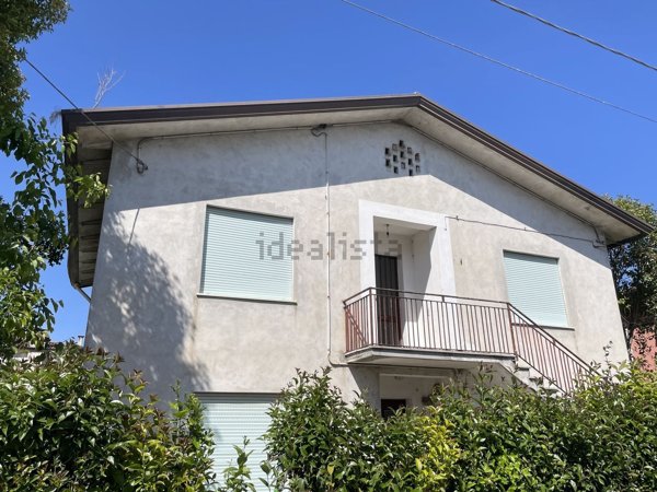 casa indipendente in vendita a San Pietro in Gu