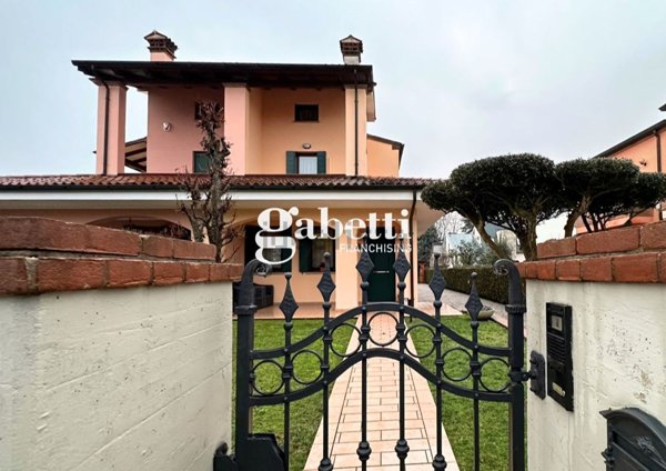casa indipendente in vendita a San Pietro Viminario