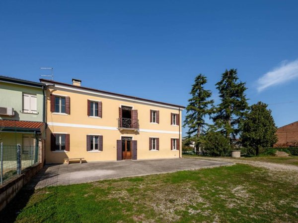 casa indipendente in vendita a San Pietro Viminario
