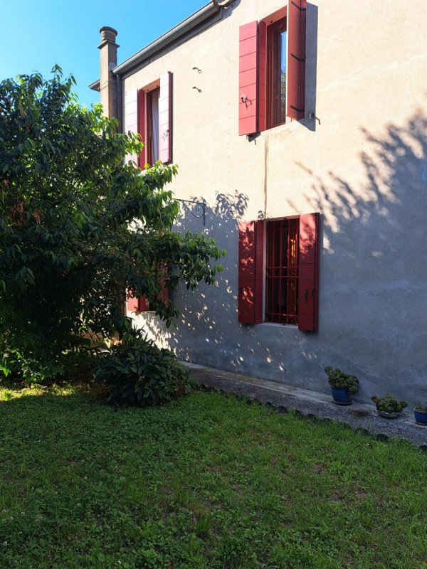 casa indipendente in vendita a San Pietro Viminario