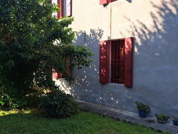 casa indipendente in vendita a San Pietro Viminario