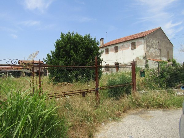 casale in vendita a San Pietro Viminario