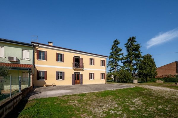 casa indipendente in vendita a San Pietro Viminario in zona Vanzo