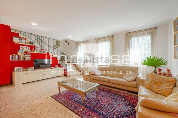 casa indipendente in vendita a Santa Giustina in Colle