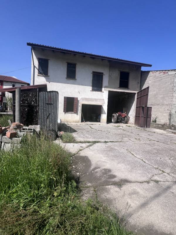 casa indipendente in vendita a Santa Giustina in Colle in zona Fratte
