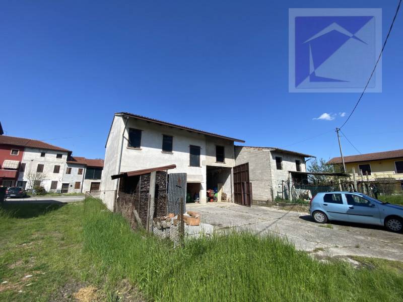 casa indipendente in vendita a Santa Giustina in Colle in zona Fratte