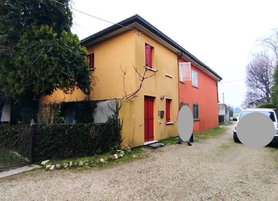 casa indipendente in vendita a Santa Giustina in Colle