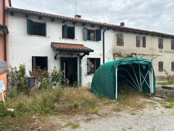 casa indipendente in vendita a Santa Giustina in Colle