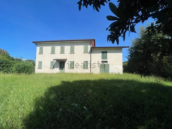 casa indipendente in vendita a Santa Giustina in Colle