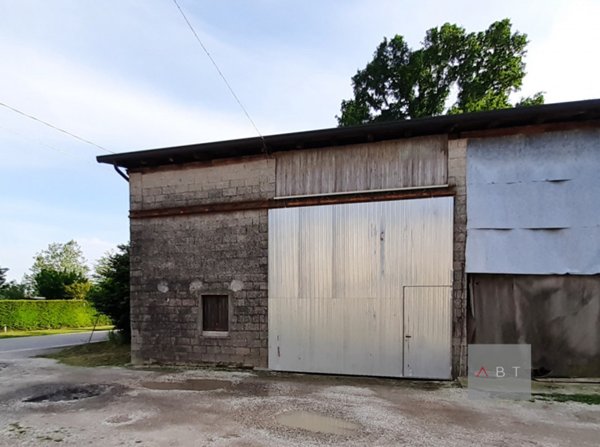 casale in vendita a Santa Giustina in Colle