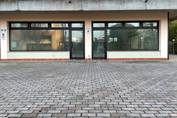 ufficio in vendita a Santa Giustina in Colle