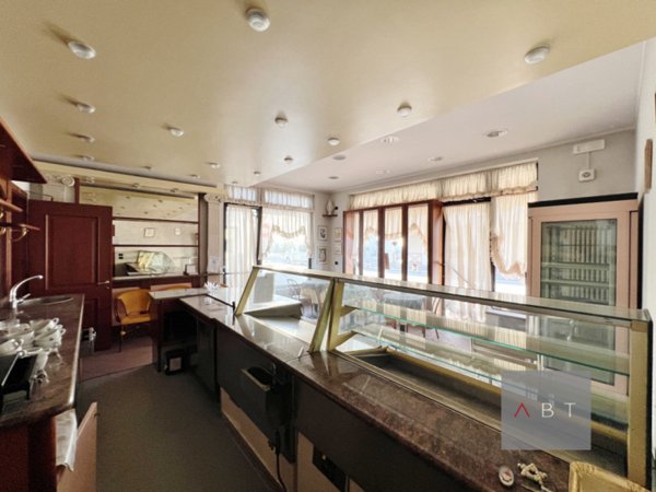 negozio in vendita a Santa Giustina in Colle