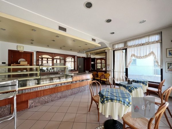 locale commerciale in vendita a Santa Giustina in Colle